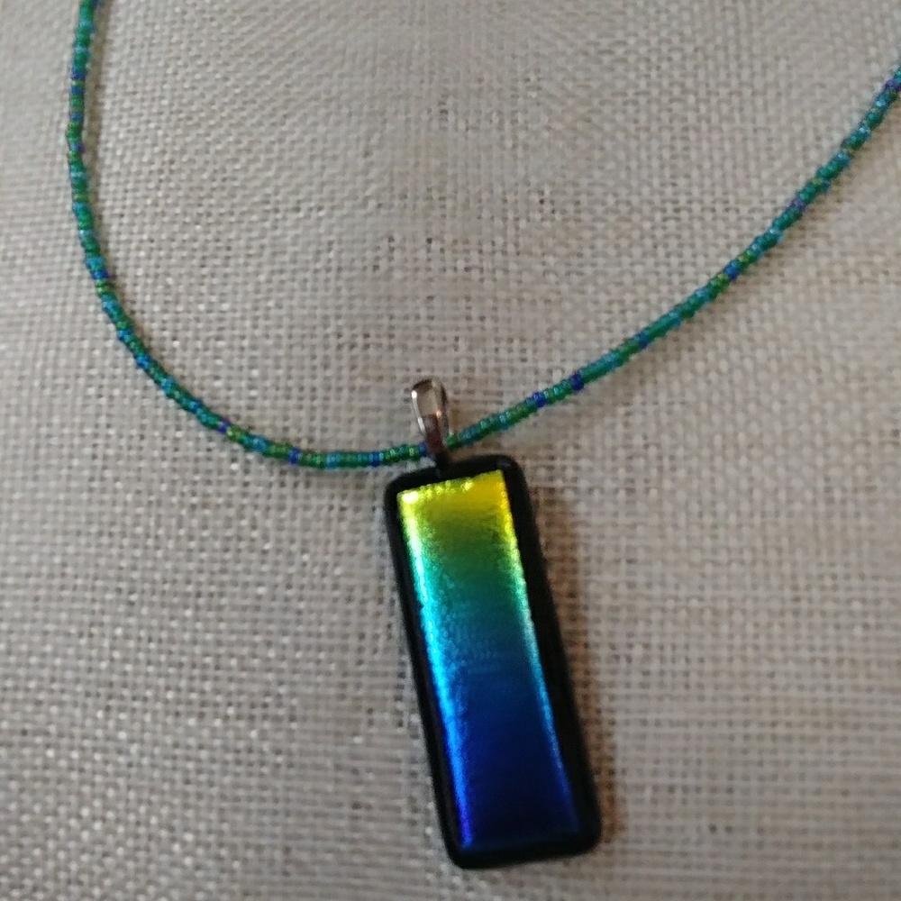 A beaded 22" necklace.